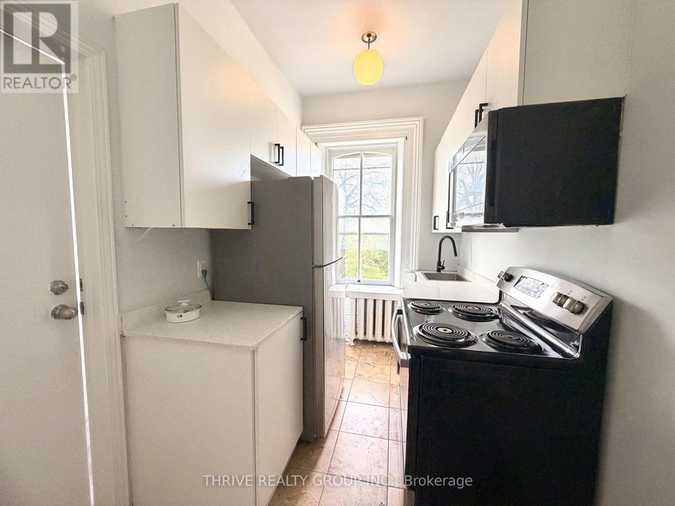 5 - 53 MCCLARY AVENUE London South (South F), Ontario 2