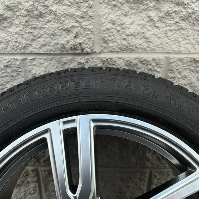 (90%) 4x 255/50R20 Nokian Winters w/ Volvo XC90 Rims + TPMS in Tires & Rims in City of Toronto - Image 7
