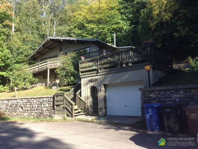 $449,000 - Cottage for sale in St-Hippolyte — photo 2