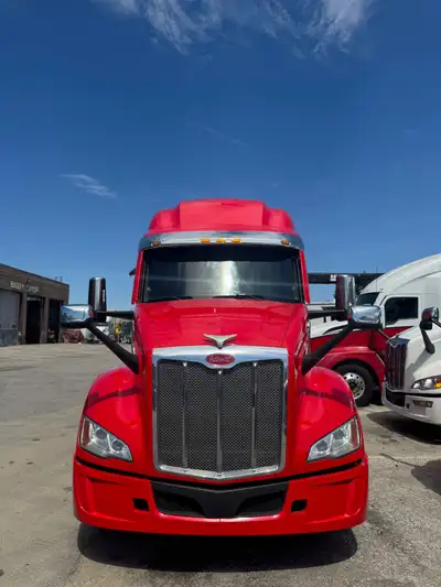 2023 Peterbilt 579. Platinum Interior ,Paccar MX-13 engine, 510hp , 11025 Engine hrs, Paccar 12-Spee...
