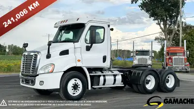 Heavy truck - # STOCK: C-36873 2016 FREIGHTLINER CASCADIA CAMION DE VILLE 2016 FREIGHTLINER CASCADIA...