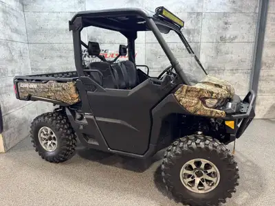 2020 Can-Am Defender XT HD10 Can-Am Defender XT HD10 | 4800km; Pneus 30po + Audio 2020 --> SEULEMENT...