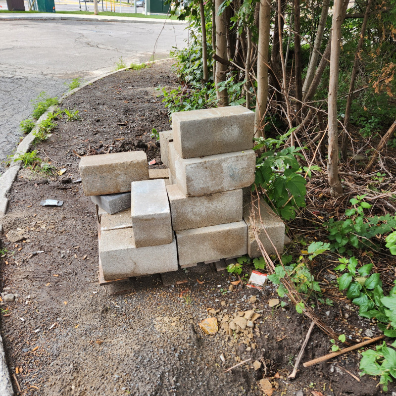 Solid concrete blocks free Free Stuff Ottawa Kijiji