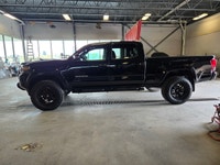 2019 Toyota Tacoma TRD Sport Premium One Owner | Clean Title | Tastefully Upgraded Key Features: 3.5... (image 7)
