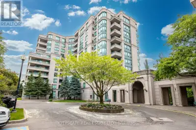 Welcome to the rarely offered 5 Emerald Lane! This fabulous, upgraded corner unit features a split 2...