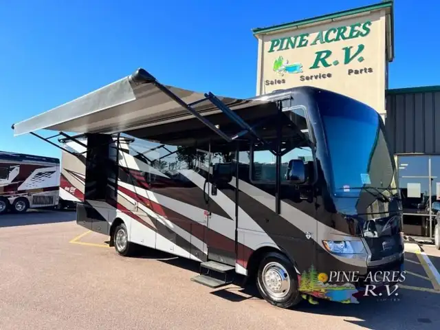 2024 Newmar Bay Star Sport 2912 Gas Full Wall Slide Out+1 more in RVs & Motorhomes in Moncton - Image 4