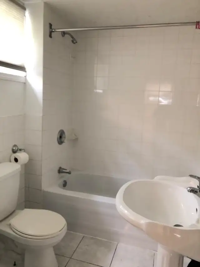 2 Roommates for 2 bed  Semi-basement apt w/ separate for rent63860084951553121