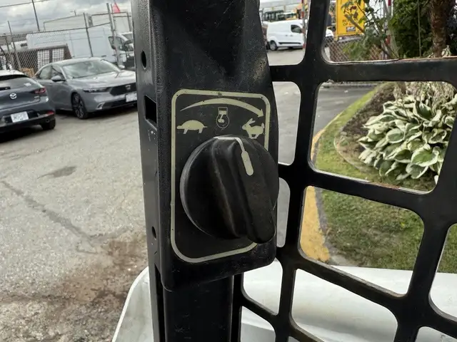 2017 Bobcat T740 Skid Loader in Heavy Trucks in Regina - Image 41