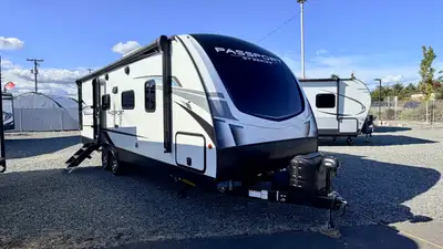 *******THIS UNIT IS ON CONSIGNMENT******** ***WE FINANCE AND TAKE TRADES ON CONSIGNED UNITS*** Very...