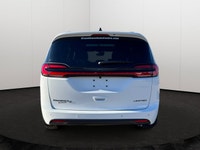 This 2026 CHRYSLER PACIFICA LIMITED has the following options Nappa Lthr Buckets Seats W S Logo, Ful... (image 5)