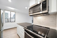 Governor's Square at 945 Jervis Street boasts spacious, modern bachelor, 1 & 2 bedroom suites includ... (image 6)