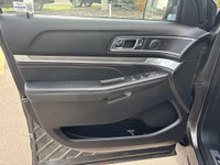 AMVIC Licensed Dealer AMVIC LICENSED DEALER. Stock number: YK153188A The 2018 Ford Explorer combines... (image 3)