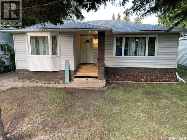 913 Pacific STREET Grenfell, Saskatchewan in Houses for Sale in Regina