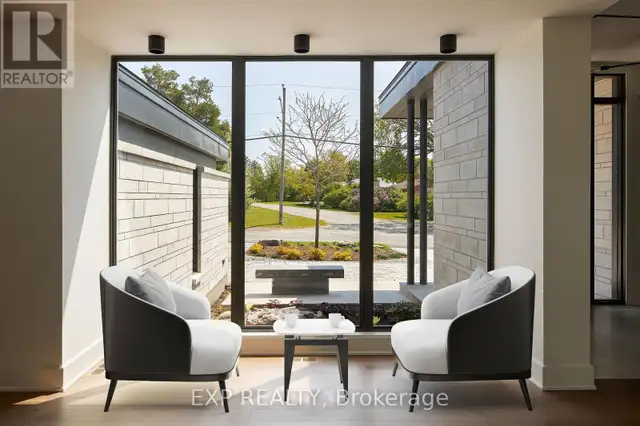 32 CLOVELLY ROAD Ottawa, Ontario62863768333698123