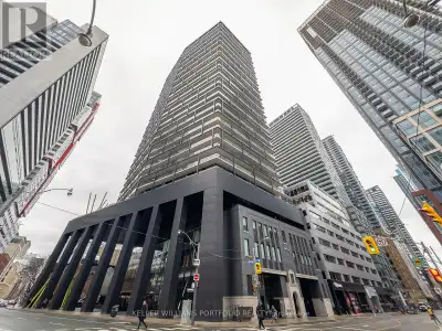 2912 - 125 PETER STREET Toronto (Waterfront Communities), Ontari