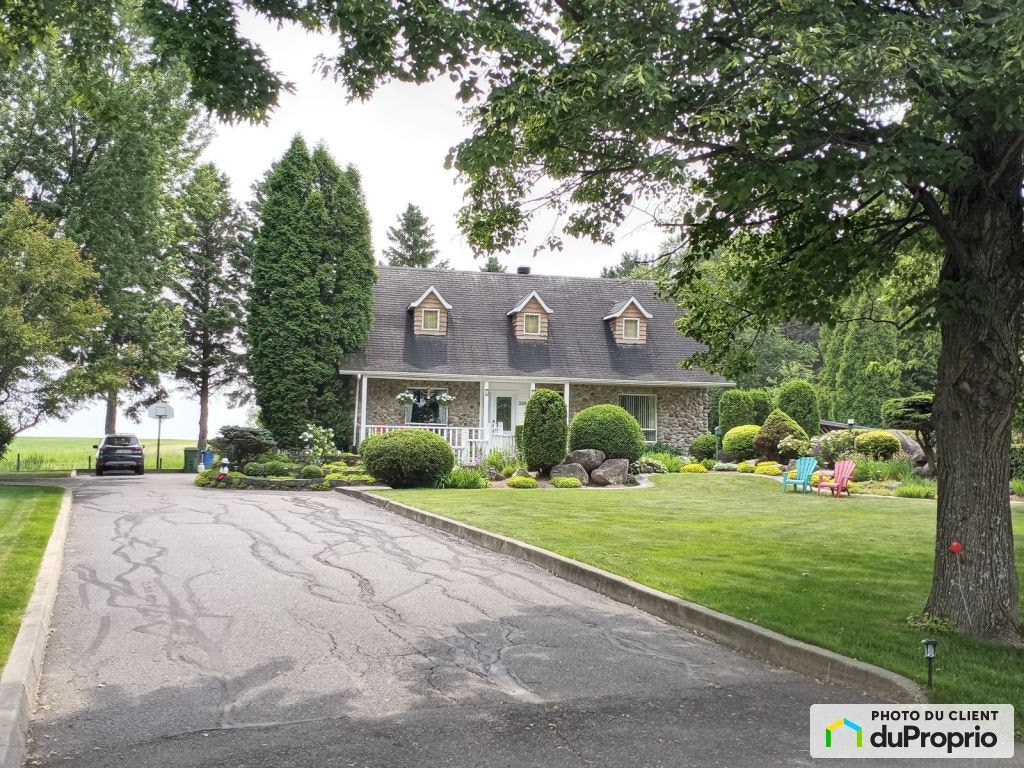 $549,000 - Bungalow for sale in Alma — photo 1