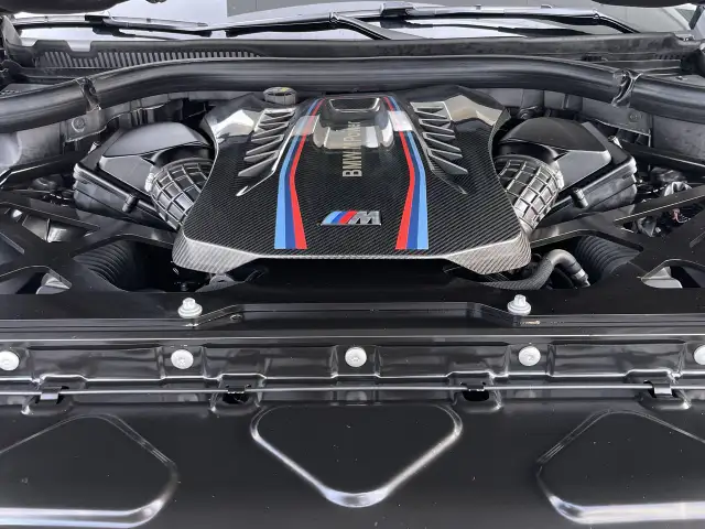 2022 BMW X6 M in Cars & Trucks in Calgary - Image 35