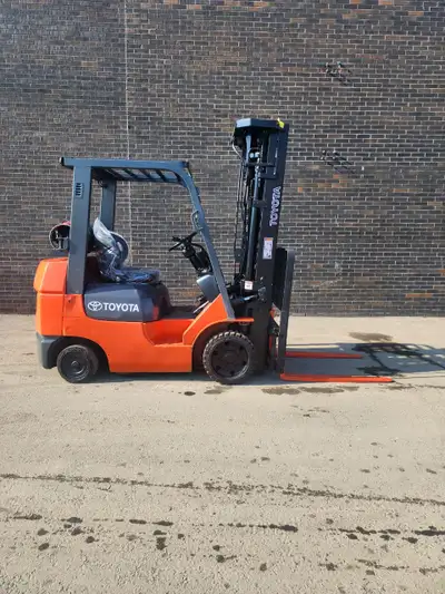 Keywords: used forklift, forklift, propane forklift, 4-stage mast, 5,000 lbs capacity, side shift, u...