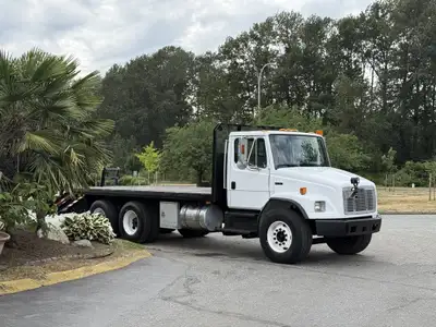 Abenante Motor Group (SK) 1998 Freightliner FL80 Flatdeck Air Brakes 18' L 8'6in. W Cummins 8.3L Eat...