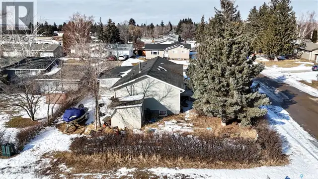 56 Tufts CRESCENT Outlook, Saskatchewan in Houses for Sale in Swift Current - Image 5
