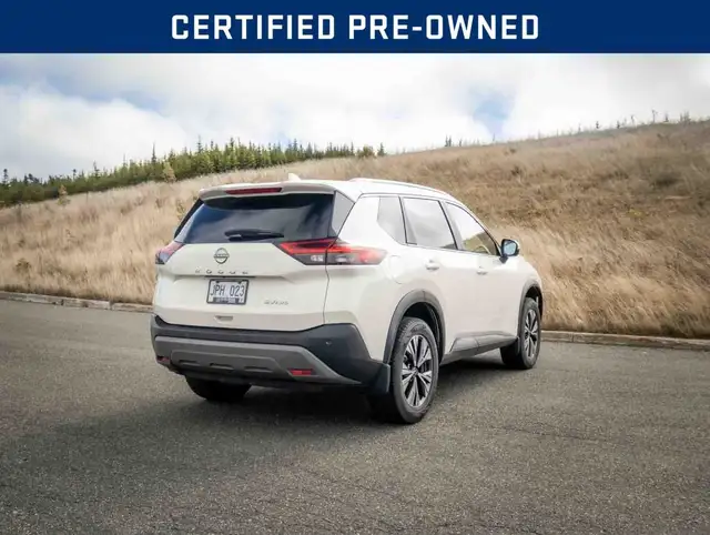 2022 Nissan Rogue SV in Cars & Trucks in St. John's - Image 6