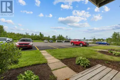 This newly renovated condo is ready for your personal touch. Located on a quiet cul-de-sac on the wa...