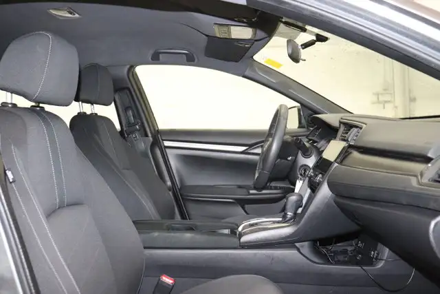 2018 Honda Civic Hatchback LX in Cars & Trucks in Saskatoon - Image 27