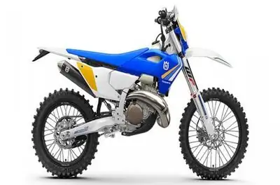 PRICE INCLUDES FREIGHT & PDI Engine Type: Single-Cylinder Displacement: 17.9 cu. in. (293.2 cc) Bore...