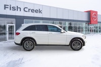 Discover refined power and confidence behind the wheel of this 2022 Mercedes-Benz GLC 300, featuring... (image 7)