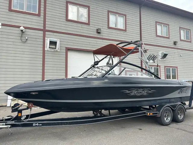 2006 Tige Boats TIGE 24EV SURF BOAT 241 Hours FINANCING AVAILABL in Powerboats & Motorboats in Calgary - Image 21
