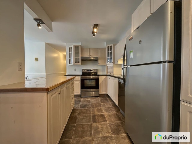 $244,216 - Condominium for sale in Rimouski (Rimouski) — photo 1