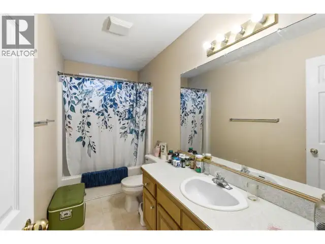 660 Wiltse Boulevard Penticton, British Columbia in Houses for Sale in Penticton - Image 37