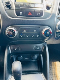 2011 Hyundai Tucson Ready for Adventure! Year: 2011 Make: Hyundai Model: Tucson Mileage: 194,000 Km... (image 9)