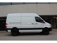 TAKE ADVANTAGE OF OUR BLOWOUT SALE!!! -- REDUCED FROM $42,995 TO $39,995!!! RARE FIND 4X4!!! -- 2015... (image 3)