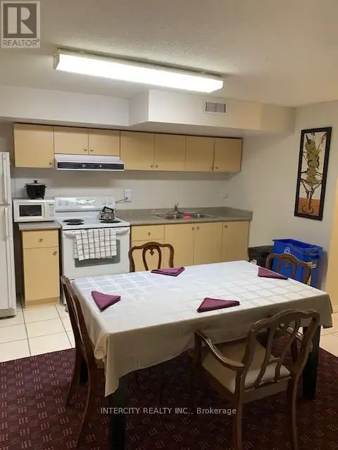 BSMT - 17 ALDWINCKLE HEIGHTS Toronto (York University Heights),  in Long Term Rentals in City of Toronto - Image 7