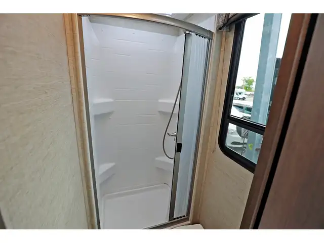 2024 Jayco Redhawk SE redhawk 22A 1 extension Classe C 24 pieds in RVs & Motorhomes in Laval / North Shore - Image 19