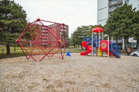Exclusive Incentives Visit our Website: https://www.capreit.ca/apartments-for-rent/scarborough-on/mc... (image 4)