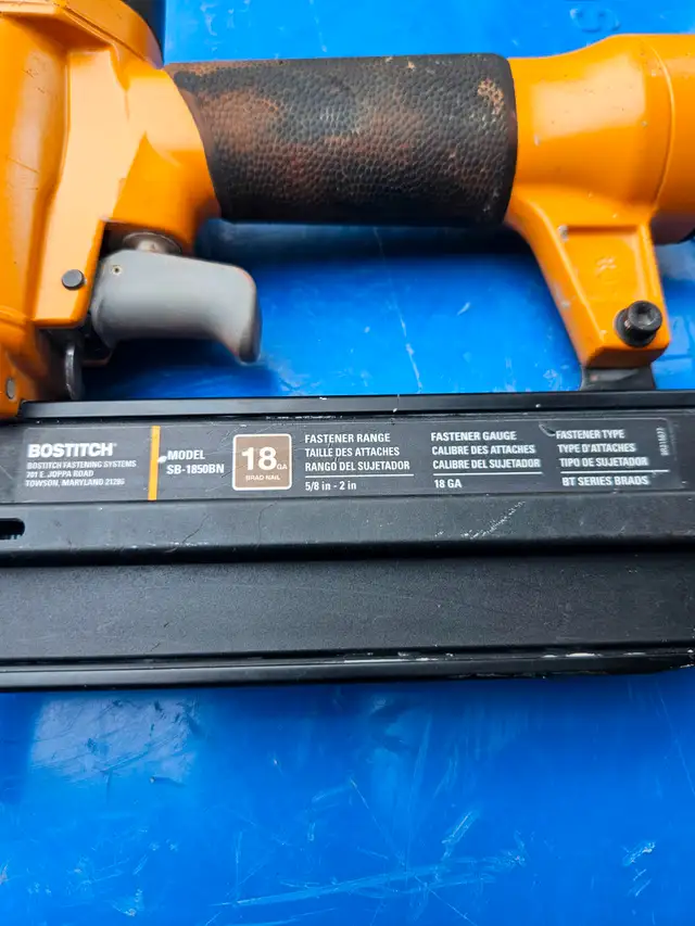 BOSTITCH 18G Finish Nailer. In very good condition.63008306344705121