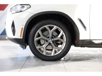 2022 BMW X3 xDrive30i 2.0L I4 TwinPower Turbo AWD 8-Speed Automatic EXTERIOR - ALPINE WHITE INTERIOR... (image 6)