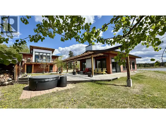 5460 CARLSON ROAD 100 Mile House, British Columbia in Houses for Sale in 100 Mile House - Image 4