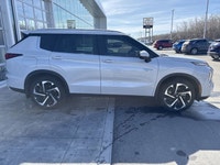 The 2023 Mitsubishi Outlander PHEV is a modern and efficient plug-in hybrid SUV, finished in a clean... (image 8)
