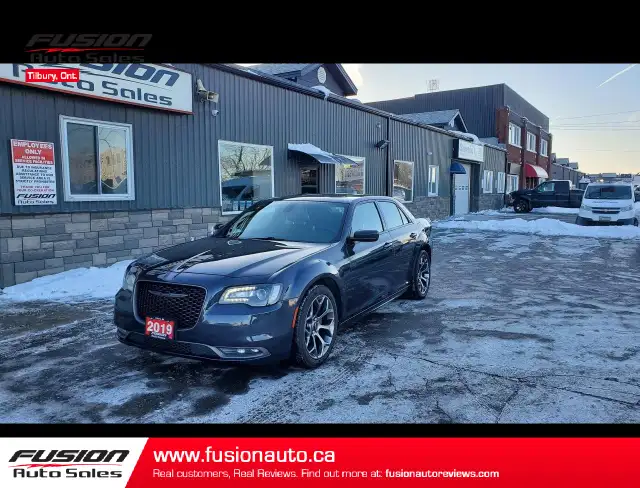 2019 Chrysler 300 300S RWD-NAVIGATION-SUNROOF-WINTER RIMS&TIRES 