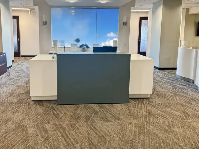 Office space for rent for 1 person in London City Centre in Commercial & Office Space for Rent in London - Image 4