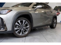 Navigation, Sunroof, Cooled Seats, Heated Seats, Blind Spot Monitoring, Lane Keep Assist, Apple CarP... (image 3)