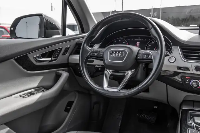2017 Audi Q7 3.0T Komfort | Awd | Toit Panoramique | Awd | Toit  in Cars & Trucks in City of Montréal - Image 33