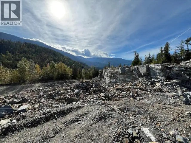 00 Oxbow Frontage Road Malakwa, British Columbia in Land for Sale in Kamloops - Image 17