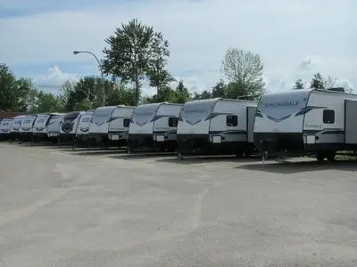 SUPER SELECTION OF NEW AND USED TRAVEL TRAILERS, FIFTH WHEELS AND PARK MODELS IN STOCK! LOOKING FOR...