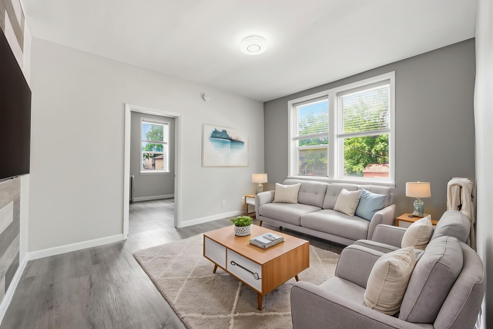 480 LANGSIDE - 1 BR - Available NOW! 2