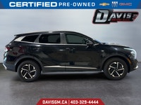 The 2023 Kia Sportage Hybrid EX AWD blends bold modern styling, advanced hybrid efficiency, and conf... (image 3)