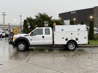 2015 Ford F-450 Super Duty Service Truck Cruise Control PIAA Fog Lights Tow Haul Mode 4X4 Gear Selec... (image 5)